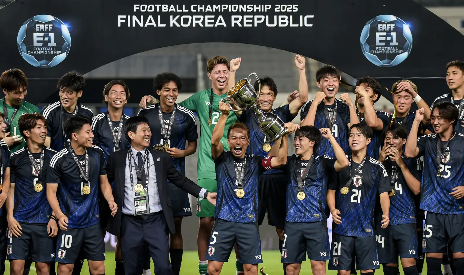 傳奇歸來：長朋友都的精彩表現協助日本斬獲東亞杯冠軍